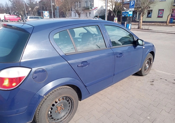 Opel Astra cena 6500 przebieg: 327323, rok produkcji 2004 z Wołomin małe 106